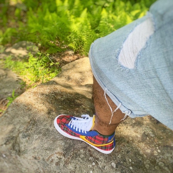 Meet Your Posher! - Picture 3 of 6